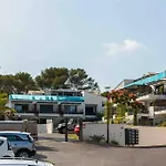 Superbe Appartement T2 avec Piscine et Vue Mer